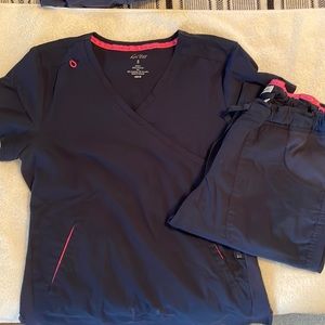 Koi Scrub Set